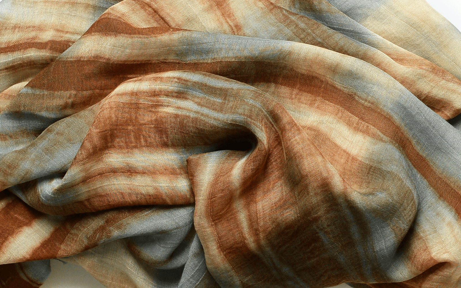 Foulard Bamboo Contrasto, per viaggiare con la fantasia