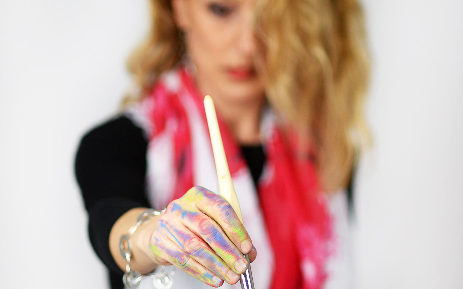 Come nascono i decori dei Foulard Bamboo? Lo abbiamo chiesto alla textile designer Barbara Marzella