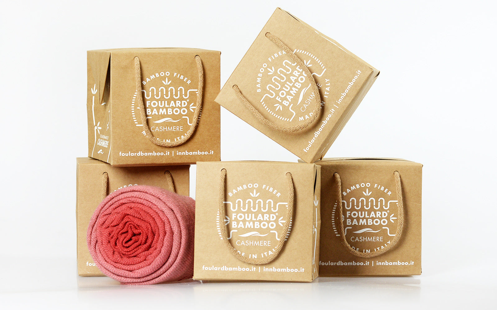 Un avvolgente abbraccio tra cashmere e bambù: vi presentiamo la nuova linea Foulard Bamboo Cashmere