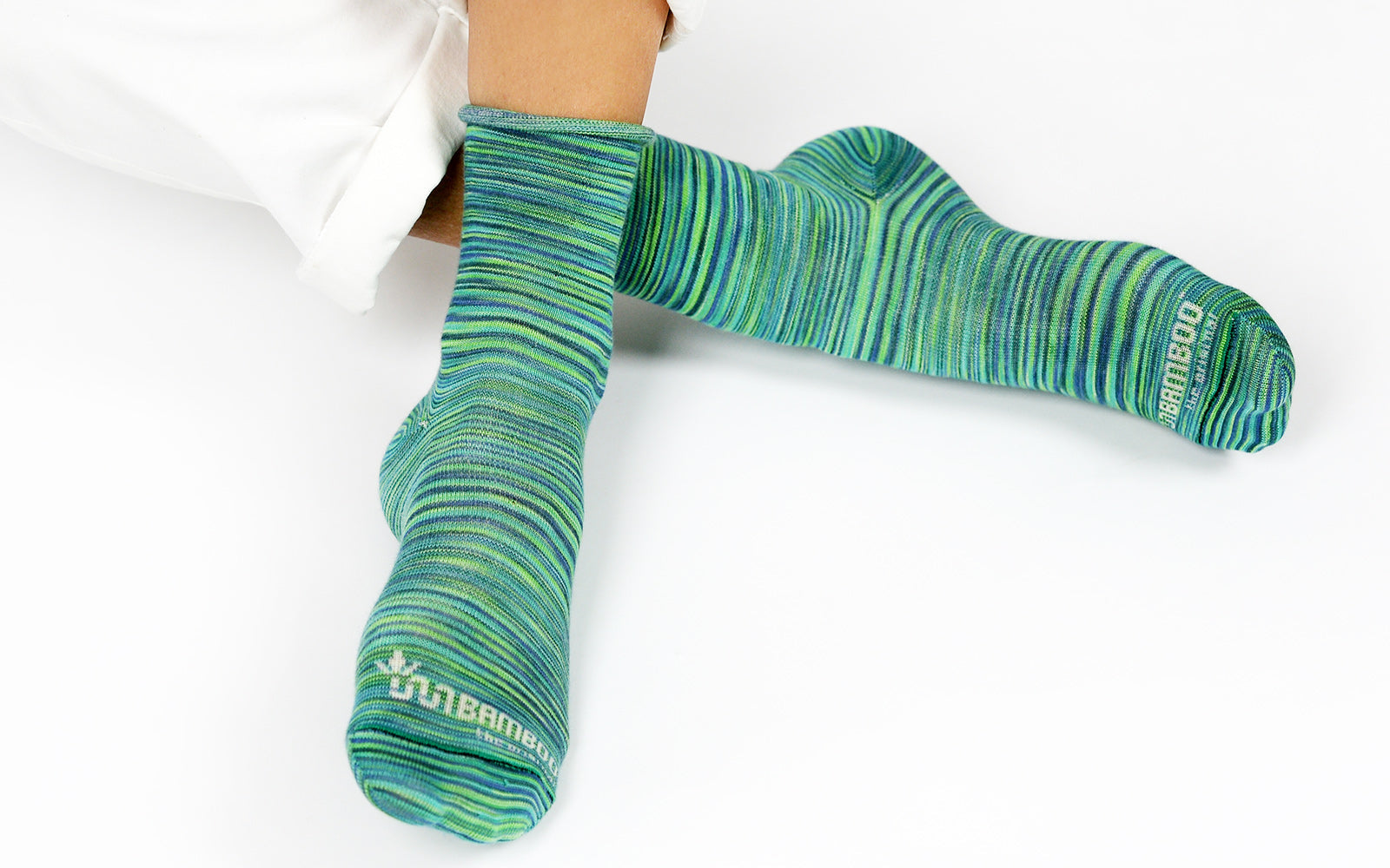 Un’eleganza vivace che calza a pennello: nasce Bamboo Socks, la prima linea di calze da donna in filato di bambù